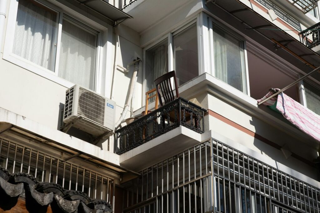 Cost of Installing Central Air vs. Heat Pumps in Canada